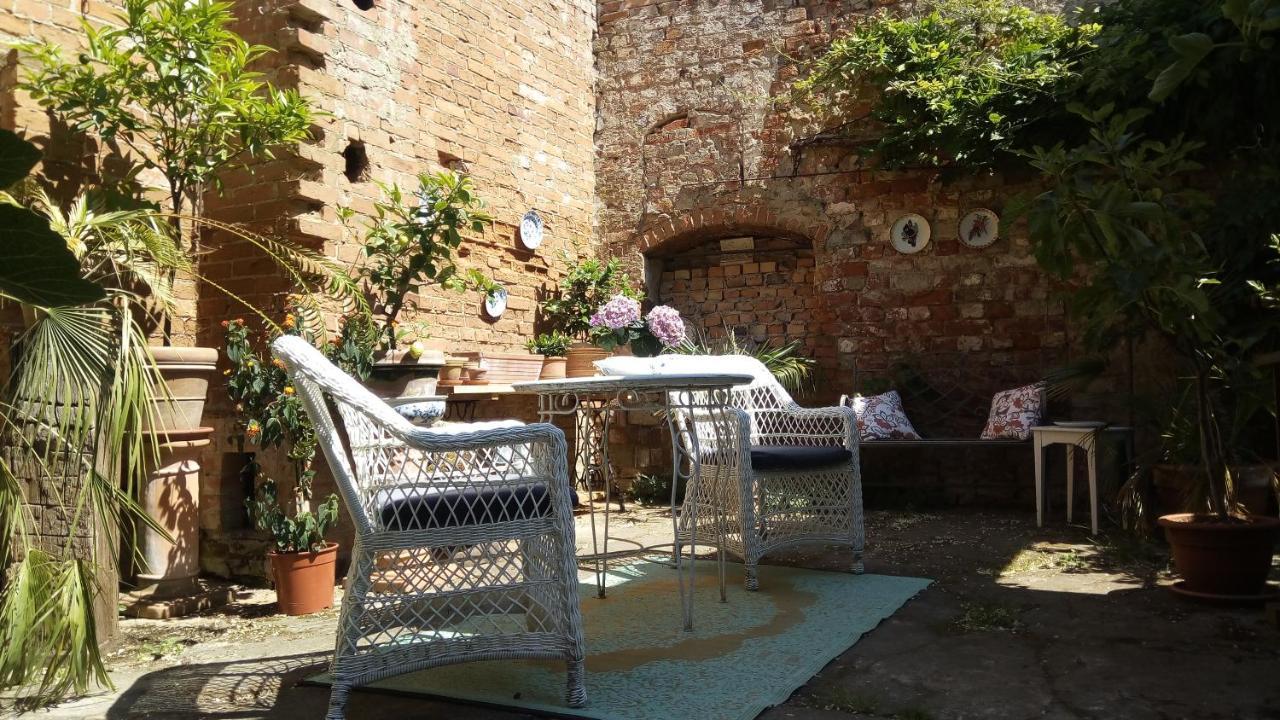Neuhausen  Gartenzimmer Im Schloss Neuhausen מראה חיצוני תמונה