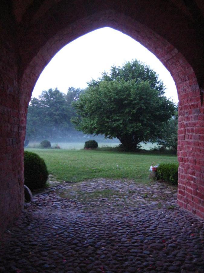 Neuhausen  Gartenzimmer Im Schloss Neuhausen מראה חיצוני תמונה