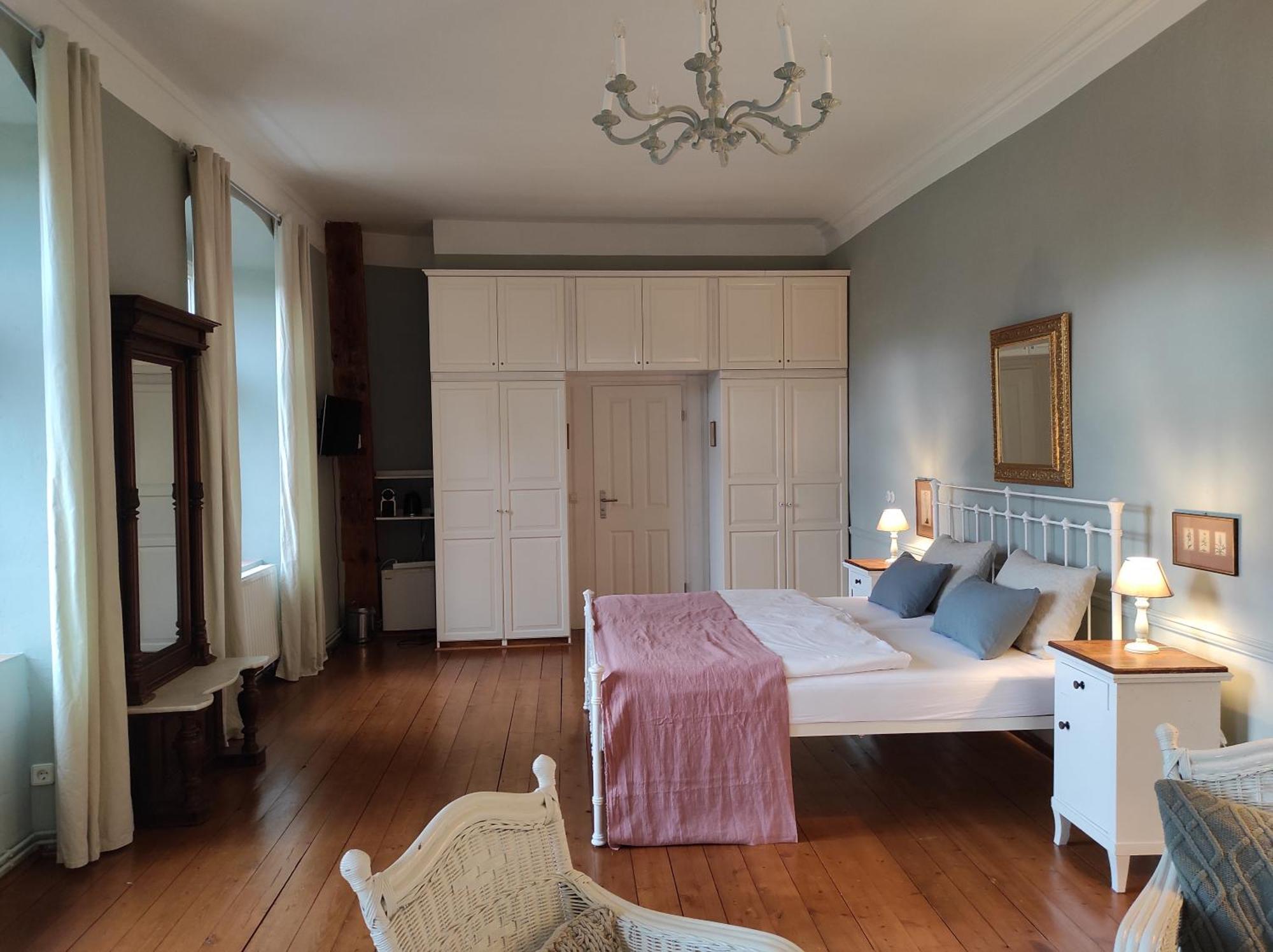 Neuhausen  Gartenzimmer Im Schloss Neuhausen מראה חיצוני תמונה